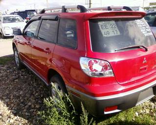 2003 Mitsubishi Outlander Photos