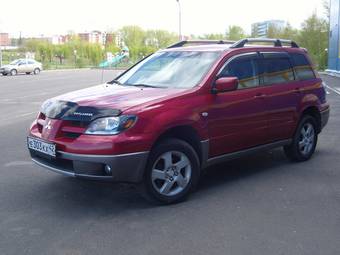 2003 Mitsubishi Outlander Pictures