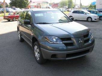 2003 Mitsubishi Outlander Pics