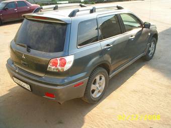 2003 Mitsubishi Outlander Pictures