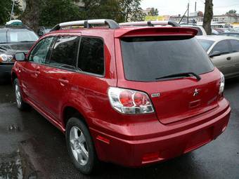2003 Mitsubishi Outlander Pictures