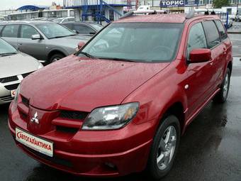 2003 Mitsubishi Outlander Images