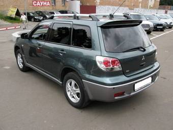2003 Mitsubishi Outlander Pictures