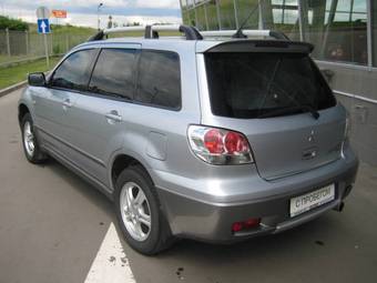 2003 Mitsubishi Outlander Pics