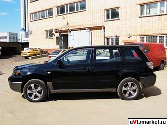 2004 Mitsubishi Outlander Pictures