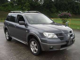 2004 Mitsubishi Outlander For Sale