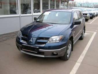 2004 Mitsubishi Outlander Pics