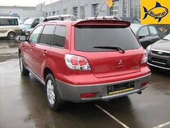 2004 Mitsubishi Outlander Pictures