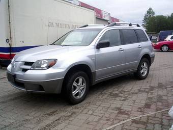 2004 Mitsubishi Outlander Pictures