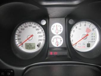 2004 Mitsubishi Outlander Photos