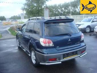 2004 Mitsubishi Outlander Wallpapers