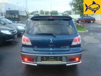 2004 Mitsubishi Outlander Pictures