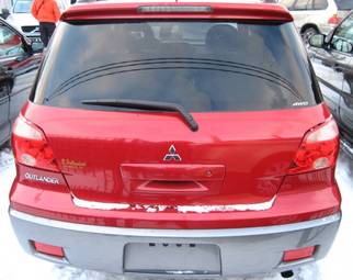 2005 Mitsubishi Outlander Photos