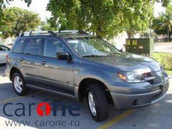 2005 Mitsubishi Outlander Pictures