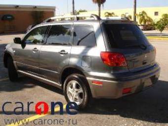 2005 Mitsubishi Outlander Pictures