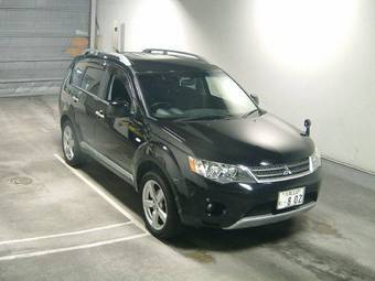 2005 Mitsubishi Outlander Pics