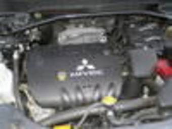 2005 Mitsubishi Outlander Images