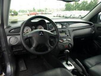 2005 Mitsubishi Outlander Pictures