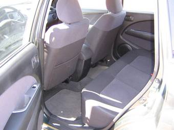 2005 Mitsubishi Outlander Pics