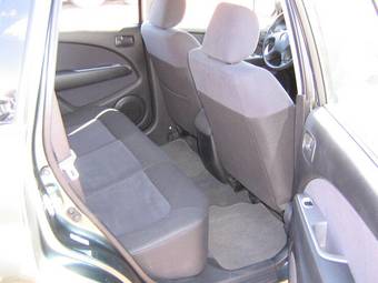 2005 Mitsubishi Outlander Pictures