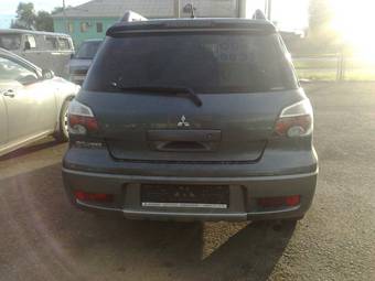 2005 Mitsubishi Outlander Pictures