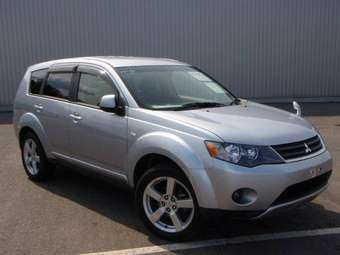 2006 Mitsubishi Outlander Photos