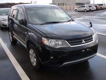 2006 Mitsubishi Outlander Pictures