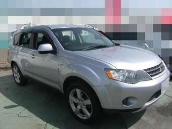 2006 Mitsubishi Outlander Photos