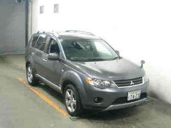 2006 Mitsubishi Outlander Photos