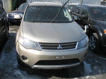 2006 Mitsubishi Outlander Pictures