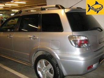 2006 Mitsubishi Outlander Pictures