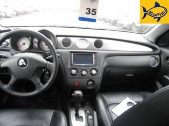 2006 Mitsubishi Outlander Pictures