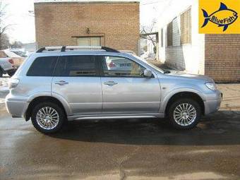 2006 Mitsubishi Outlander Pictures