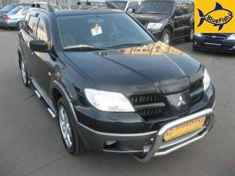 2006 Mitsubishi Outlander Pictures