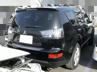 2006 Mitsubishi Outlander Photos