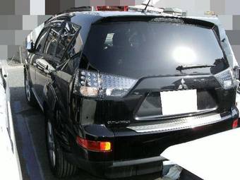 2006 Mitsubishi Outlander Photos