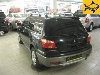 2006 Mitsubishi Outlander Photos