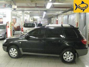 2006 Mitsubishi Outlander Pictures