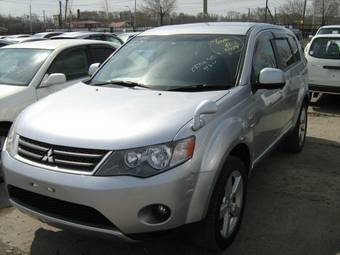 2006 Mitsubishi Outlander Pictures