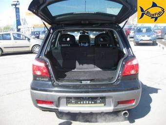 2006 Mitsubishi Outlander Photos