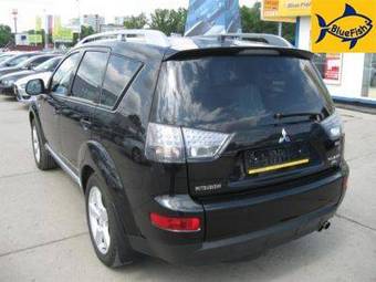 2006 Mitsubishi Outlander Photos