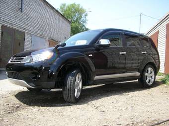 2006 Mitsubishi Outlander Photos