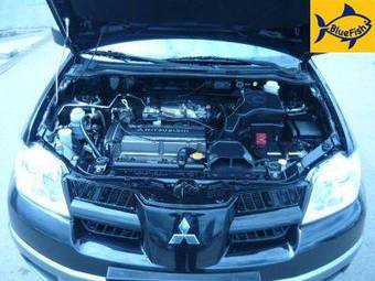 2006 Mitsubishi Outlander Pics