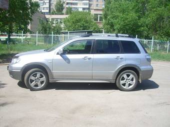 2006 Mitsubishi Outlander Pictures