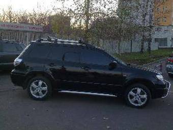 2006 Mitsubishi Outlander Photos