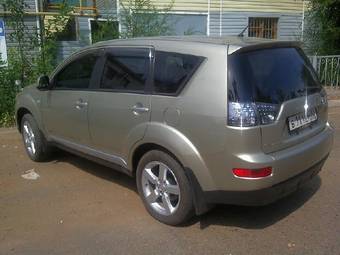 2006 Mitsubishi Outlander Pictures