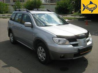 2006 Mitsubishi Outlander Pictures