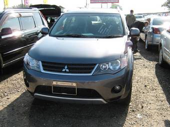 2006 Mitsubishi Outlander Pictures