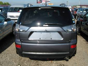 2006 Mitsubishi Outlander Pictures