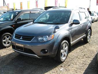 2006 Mitsubishi Outlander Photos